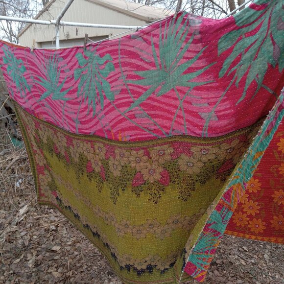 Kantha Quilt Pink Green Tropical 3 Layer Cotton Reversible Handmade K59. - Picture 2 of 3